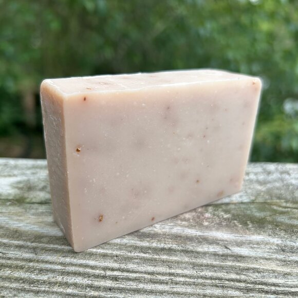 Handmade Oatmeal Milk & Honey Cold Process Soap Bar - Picture 1 of 1